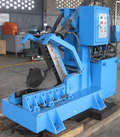 Used Tire Recycling Tyre Cutter Machine