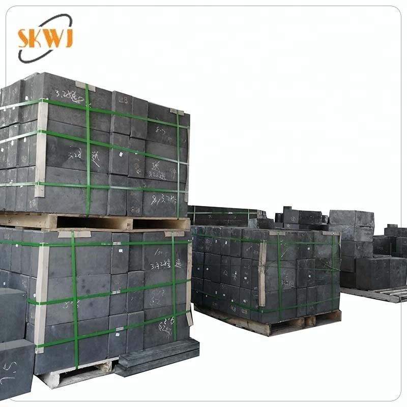 Vibrating extruded molded isotropic graphite blocks bricks