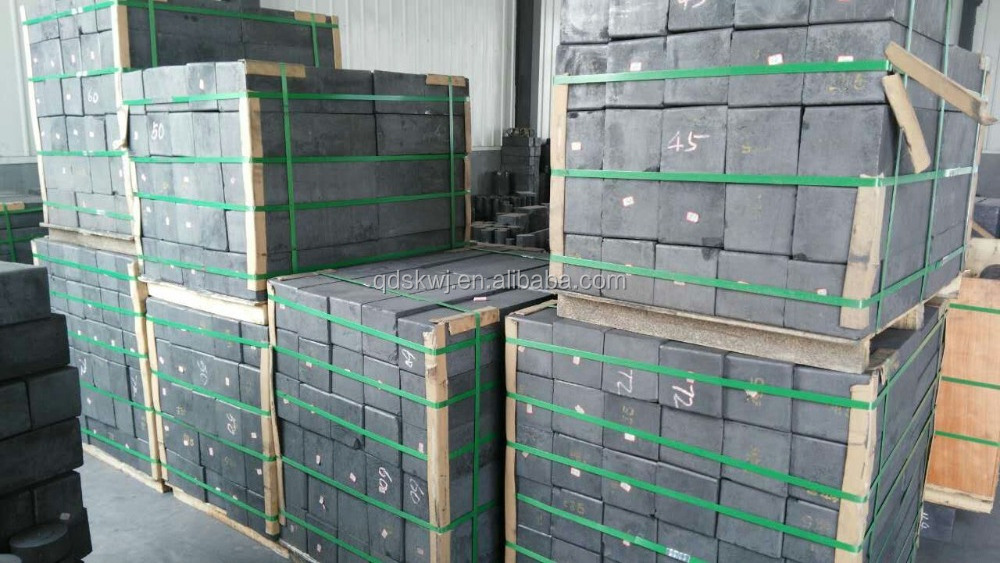 Vibrating extruded molded isotropic graphite blocks bricks