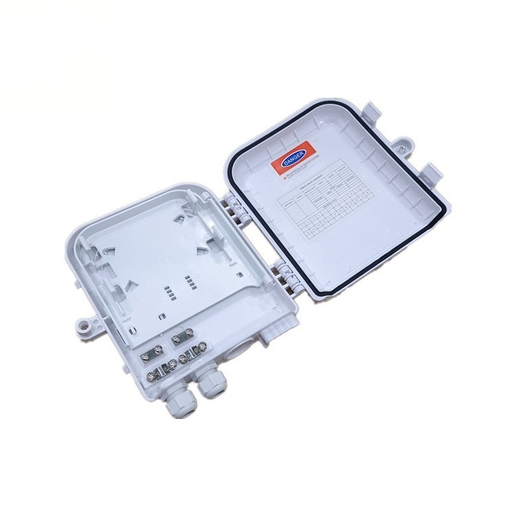 FTTH 1x 8-fiber cable junction box 1:8 Fiber distribution distribution box PLC optical splitter 8-core fiber distribution box