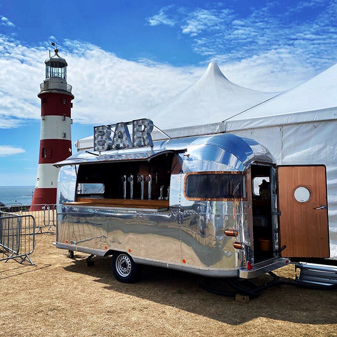 Fast Delivery Airstream mobiles bars trailers food truck for dirty spain