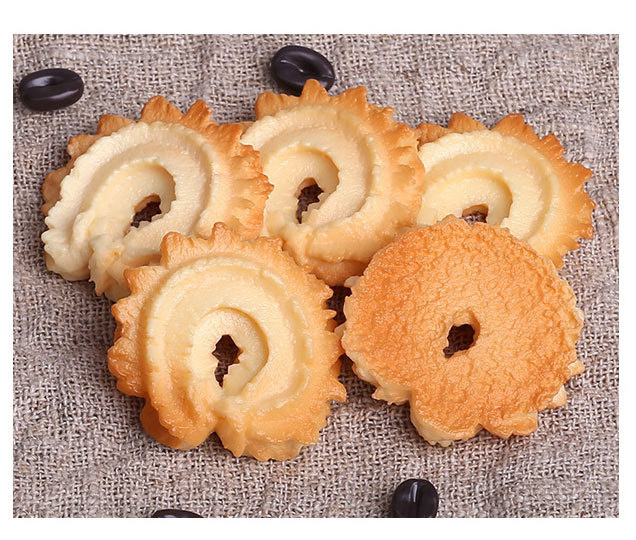 Artificial Biscuits Realistic faux Dessert Crackers Food For Decoration Display Props Model Fake Cookies