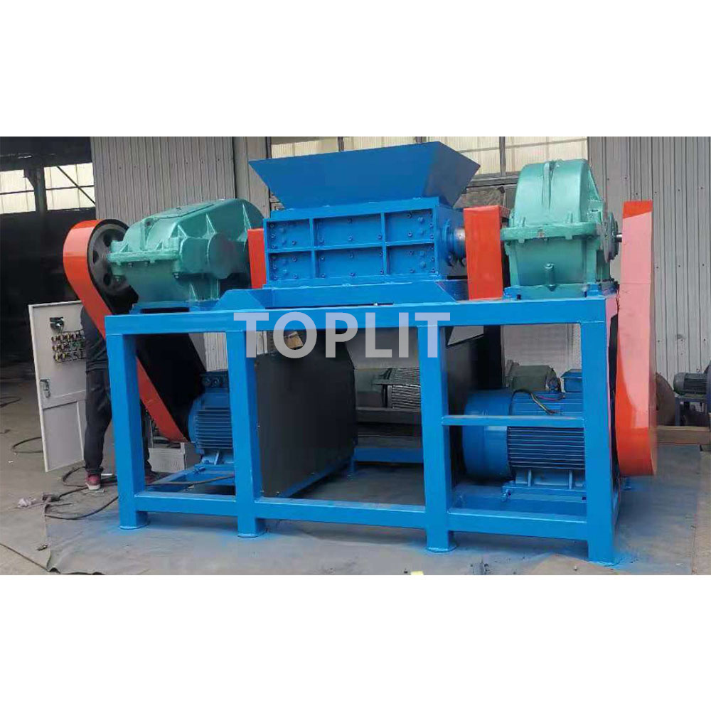 Chinese Customizable Waste Tire Shredding Recycling Machine / Tire Shredder Machine To Make Crumb Rubber