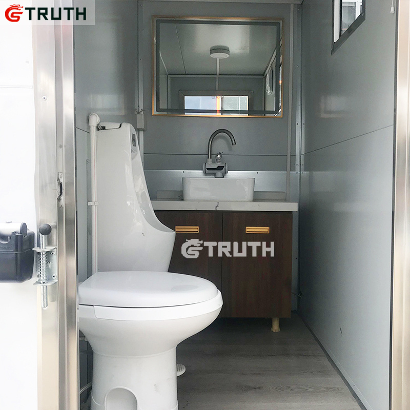 China Portable Toilet Restroom High Standard Lightweight Prefabricated House Mobile Toilets