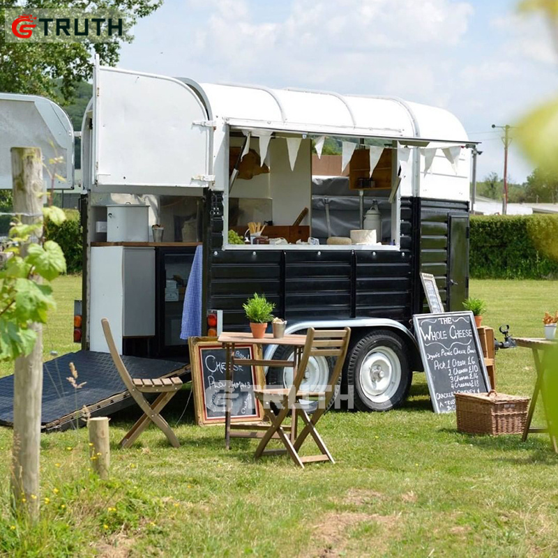 China carriage street food horse box truck used food mobile trailer beer bar for sale