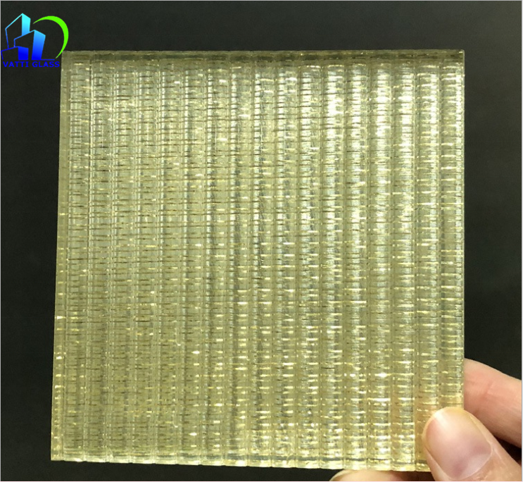 Customized Chicken Wire Glass Silk Laminated Clear Translucent Opal Obscure Laminated Glass