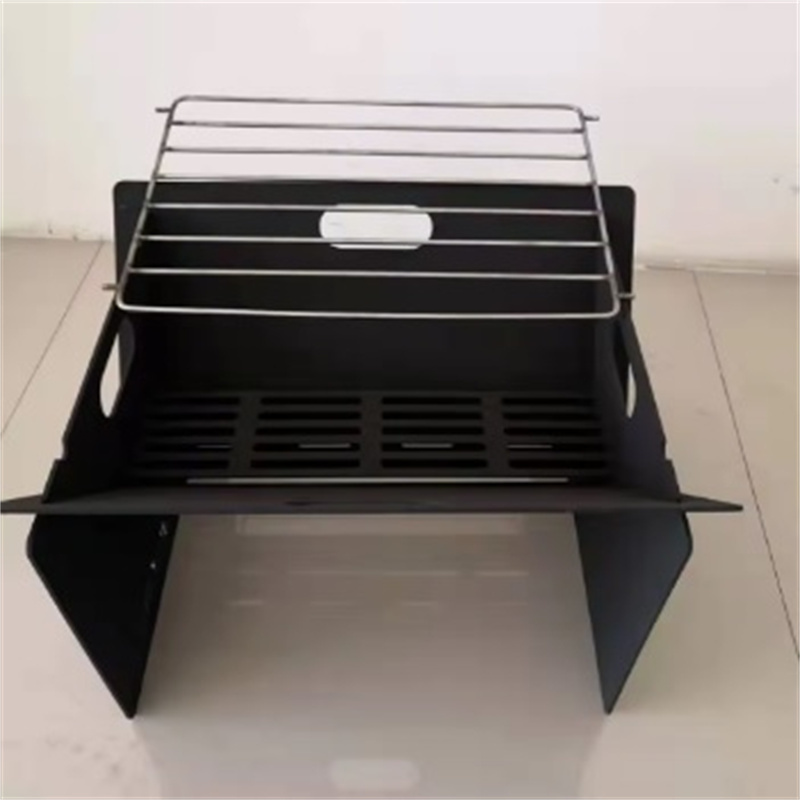 Mini Camping Smoker Barbecue Grill Charcoal BBQ Grill with Two Side Grilling Grid