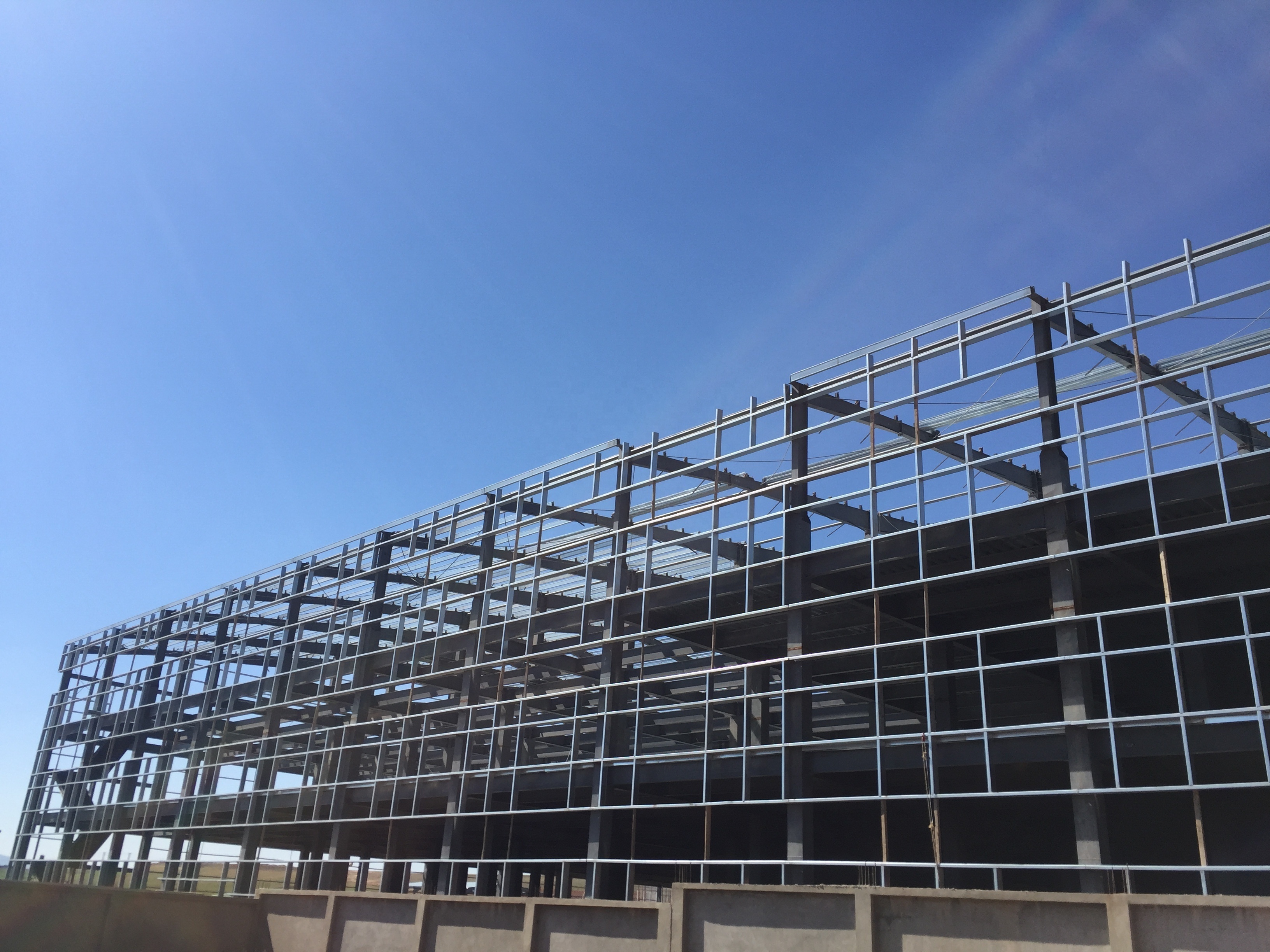 Modern Prefab Steel Structure Building Prefabricated Steel Warehouse/Workshop/Aircraft Hangar/Office Shed Material Construction