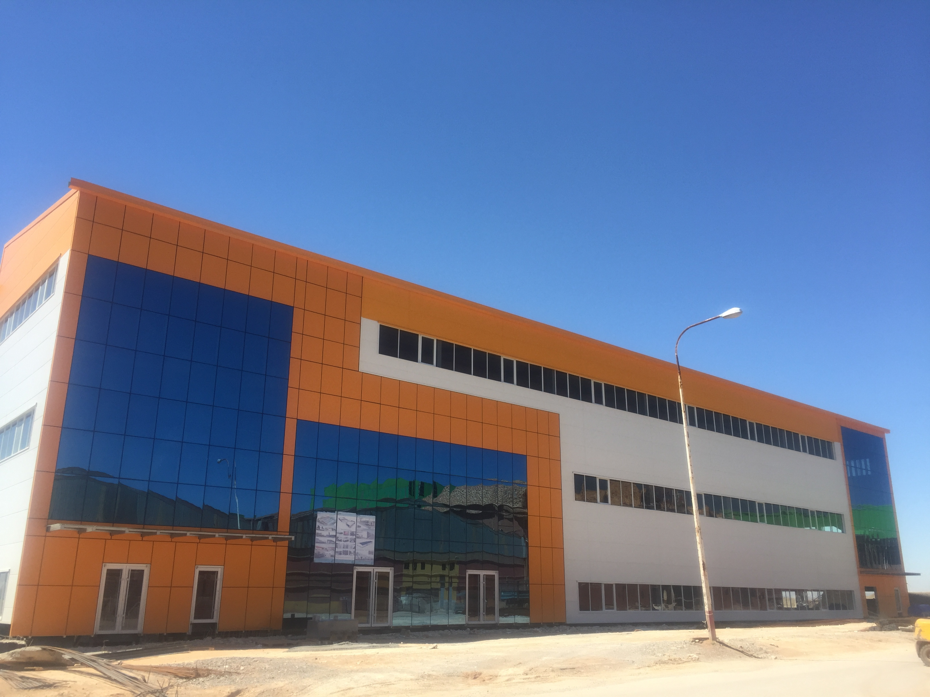 Modern Prefab Steel Structure Building Prefabricated Steel Warehouse/Workshop/Aircraft Hangar/Office Shed Material Construction