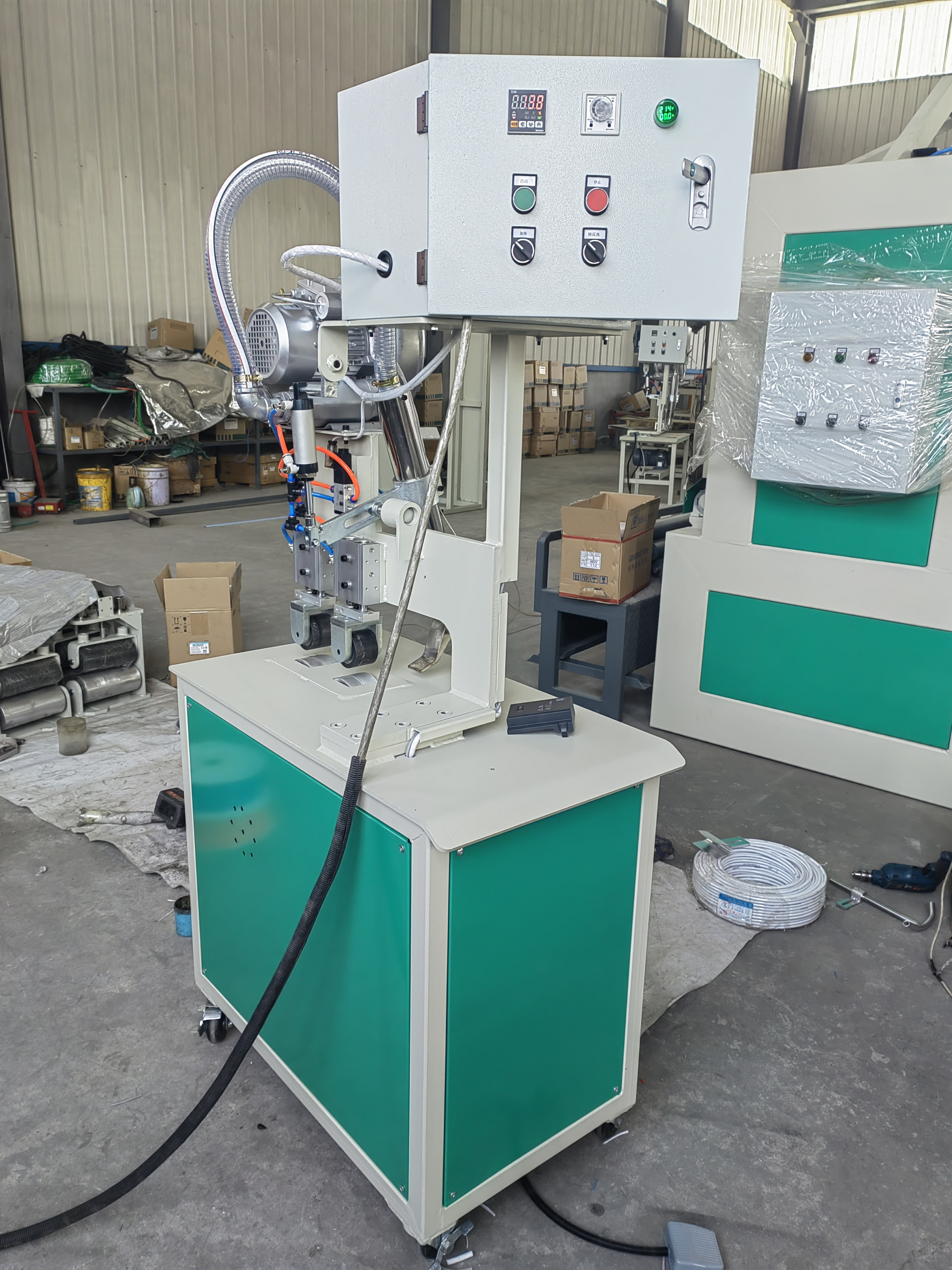 Automatic Tarpaulin Hot Air  Welding And Sealing Machine