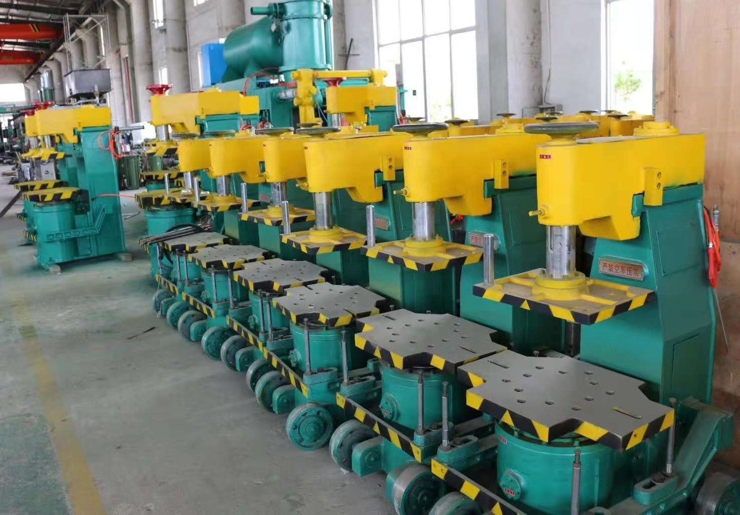 Z149 High Quality Green Sand Jolt Squeeze Molding Machine for Manhole Cover Casting