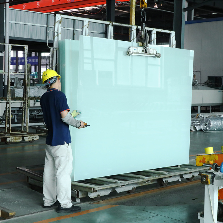 33.1, 44.1, 55.1  clear/ grey/ white/ bronze laminated glass 3300x2140  3300x2250 2000x2440