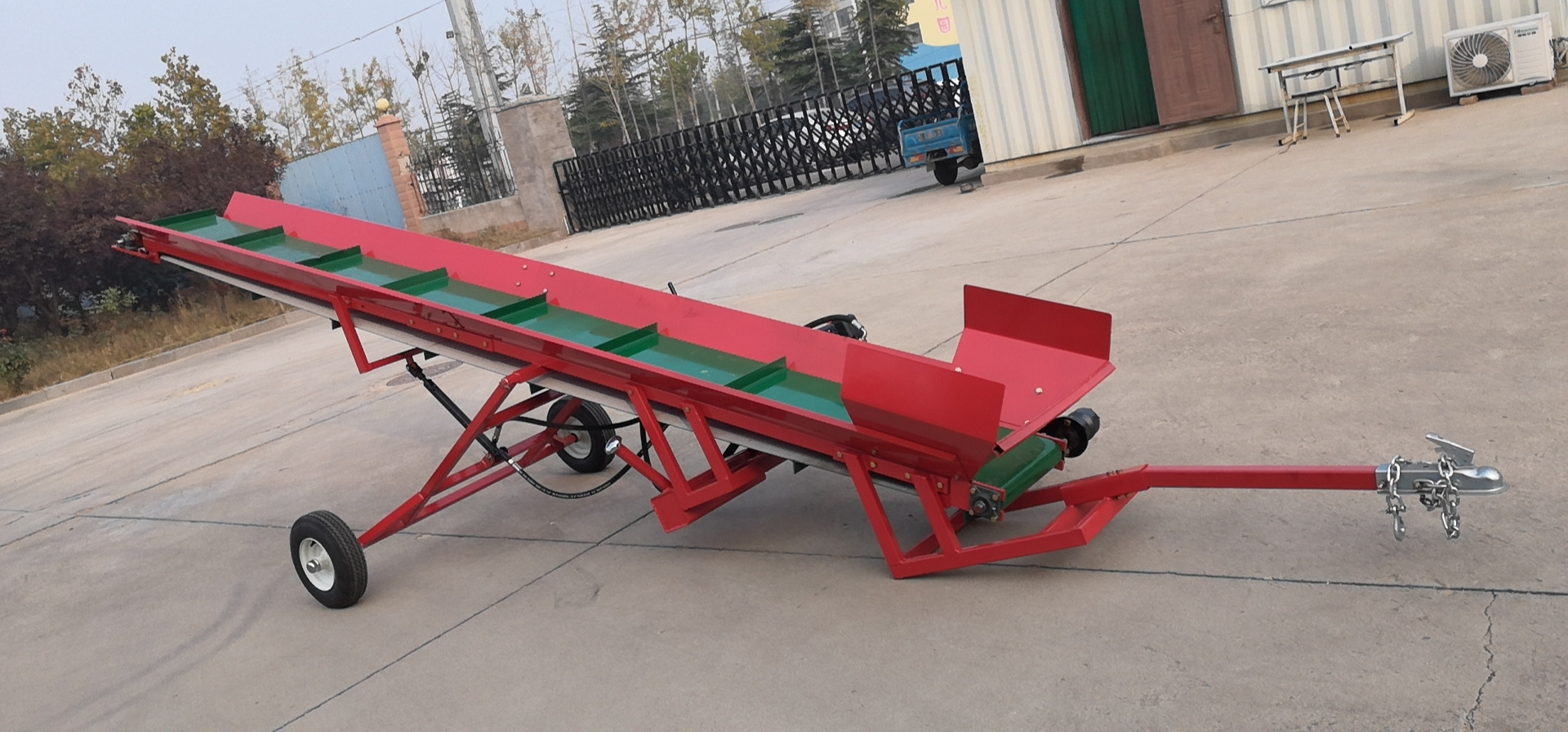 Firewood Conveyor Belt 6.5hp Petrol Log Loading Transporter Wood