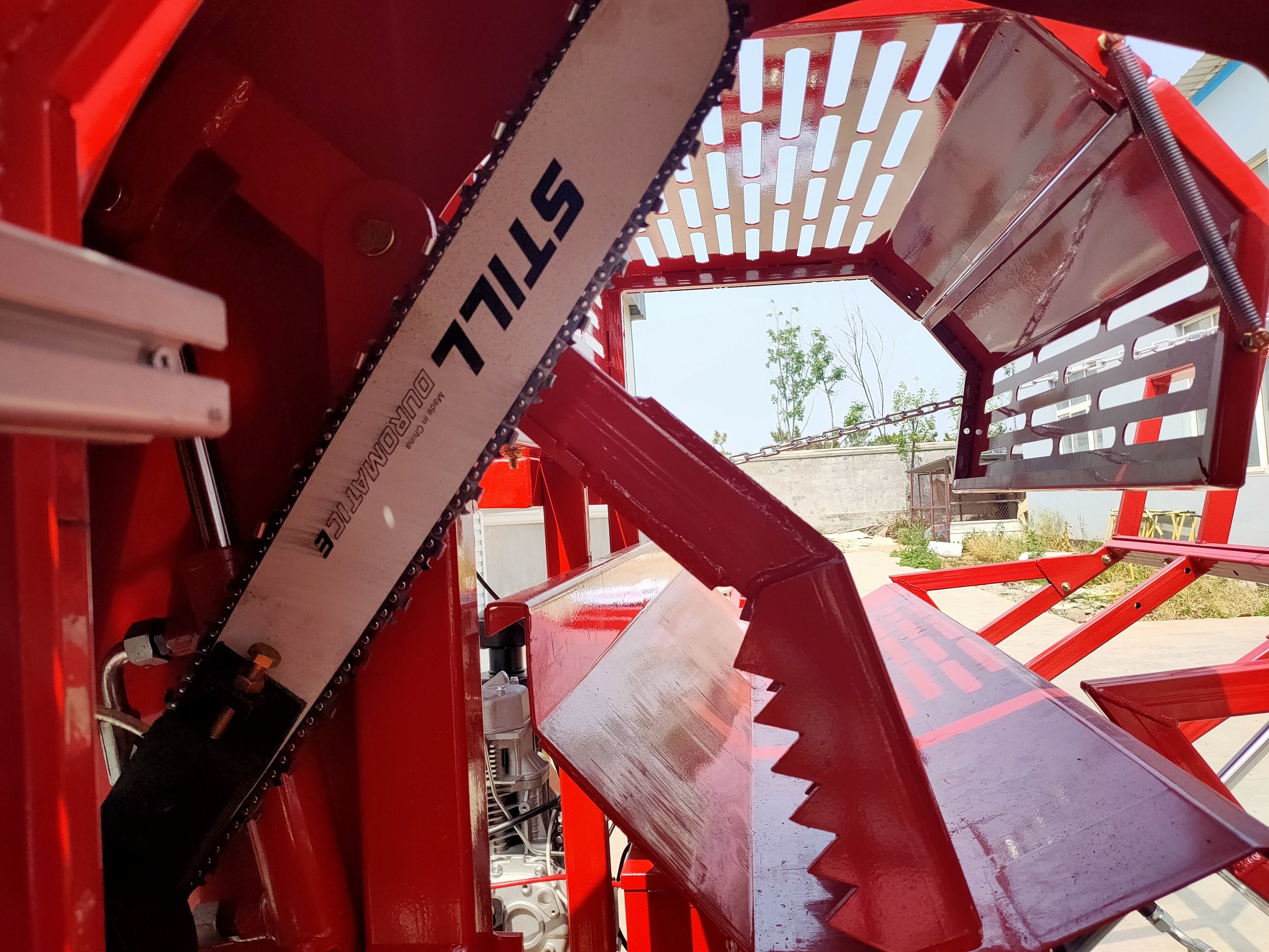 Firewood Processor With Automatic Saw Blade /wood Splitting Forestry Machine