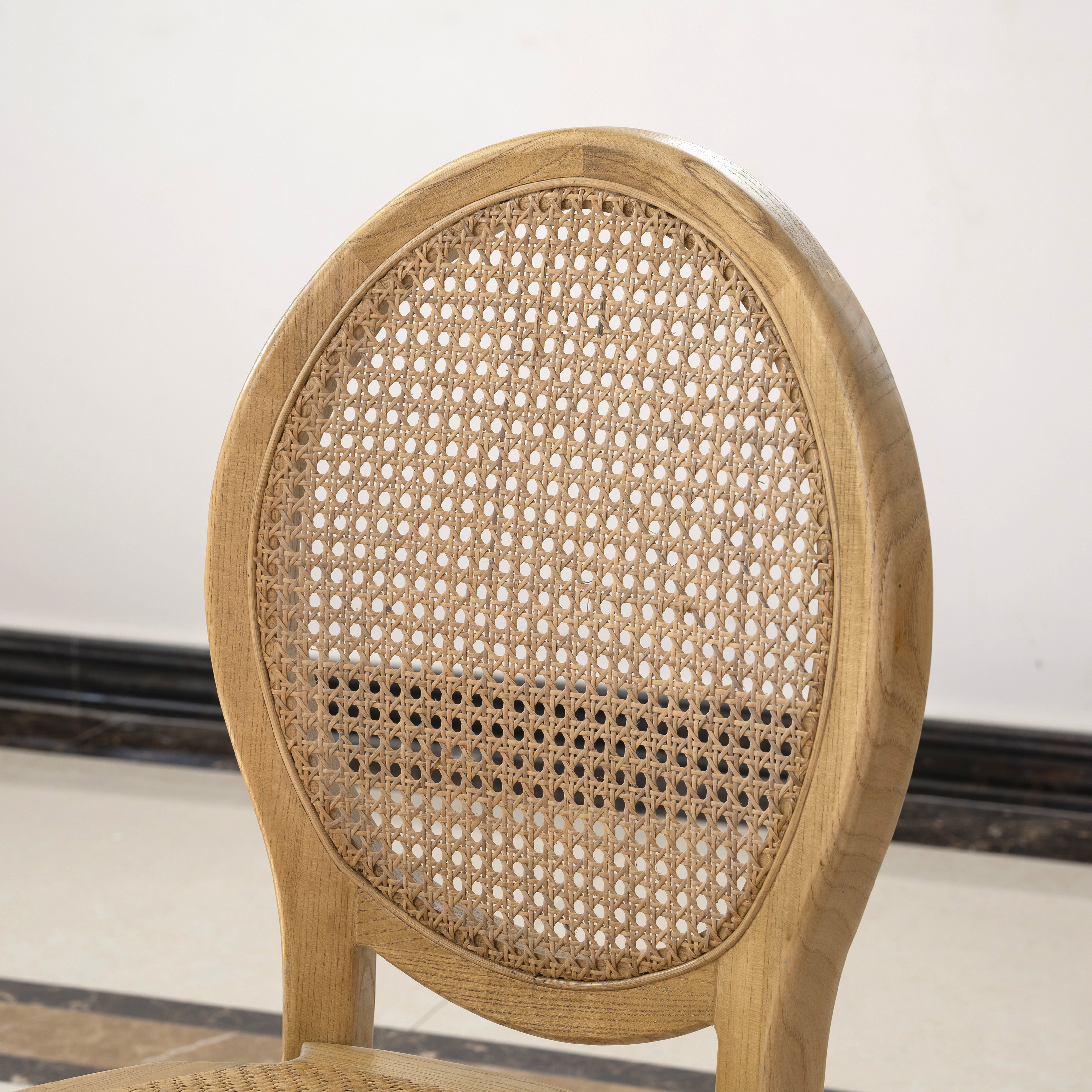 Wholesale French Style Solid Wood Chair Cane Oval Round Back Rattan Dining Chair For Home Restaurant Furniture