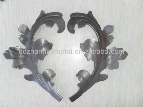 Ornamental Decorative  Forged Casting Wrought Iron Flowers For Railings Fence