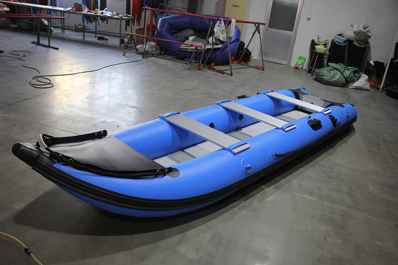 German PVC Inflatable Kaboat 4.5m 4.7m 3-Person Fishing Boat Inflatable Kayak 450 470