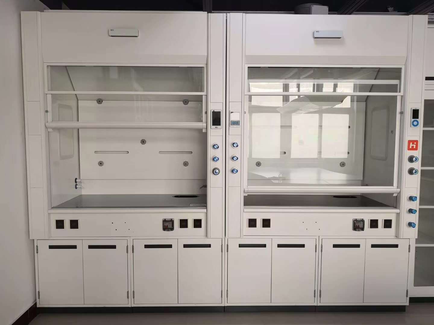 China Stainless Steel lab Fume Hood  with Exhaust Duct UV Lamp Cupboard