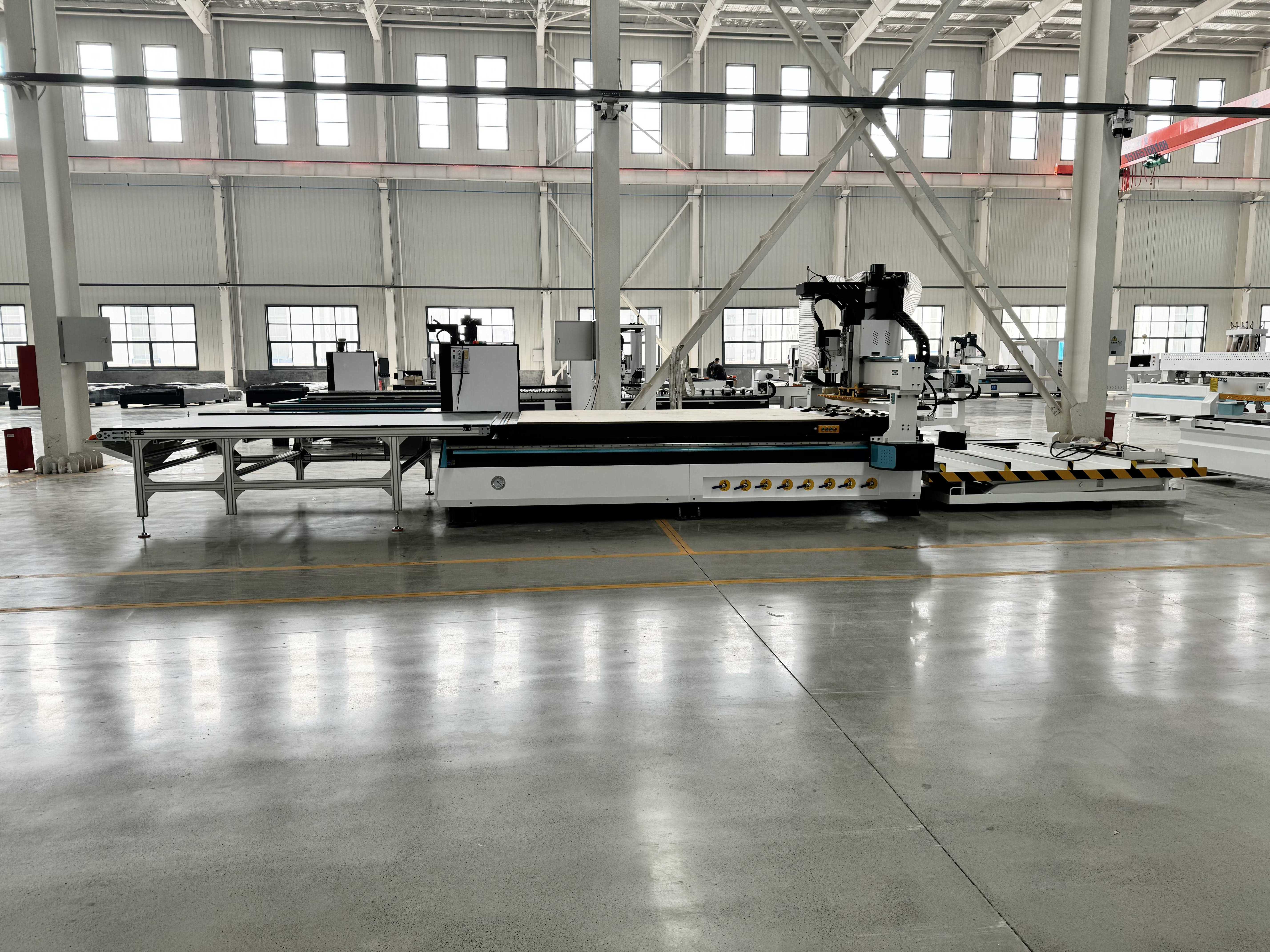 Linear ATC CNC Router Wood Carving Machine 9kw Automatic Tool Changer 3 Axis CNC Wood Router Machine Spindle HQD