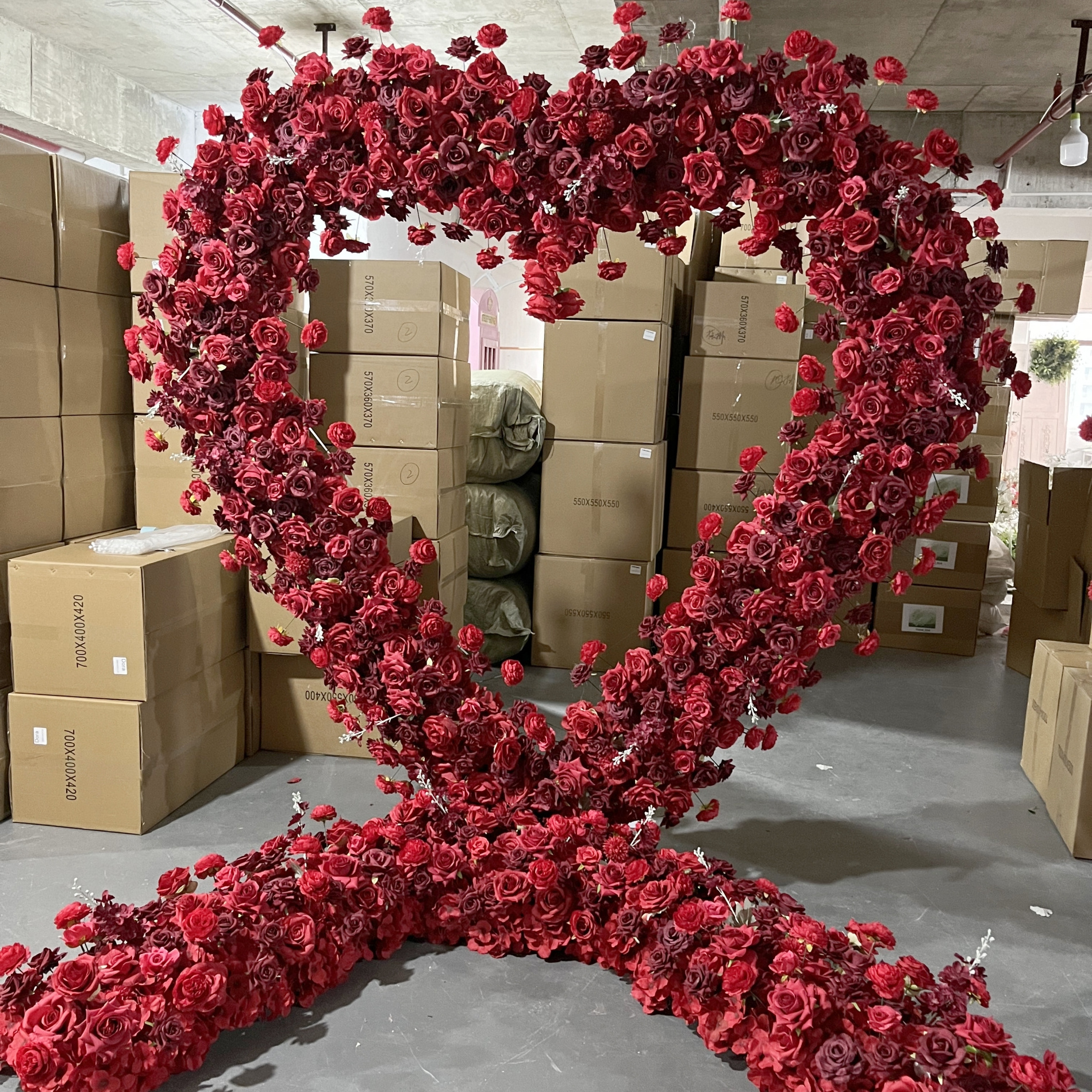 Proposal Engagement Decoration Red Roses Centerpieces Heart Shape Flower Arch for Wedding Decor Different Types to Customize