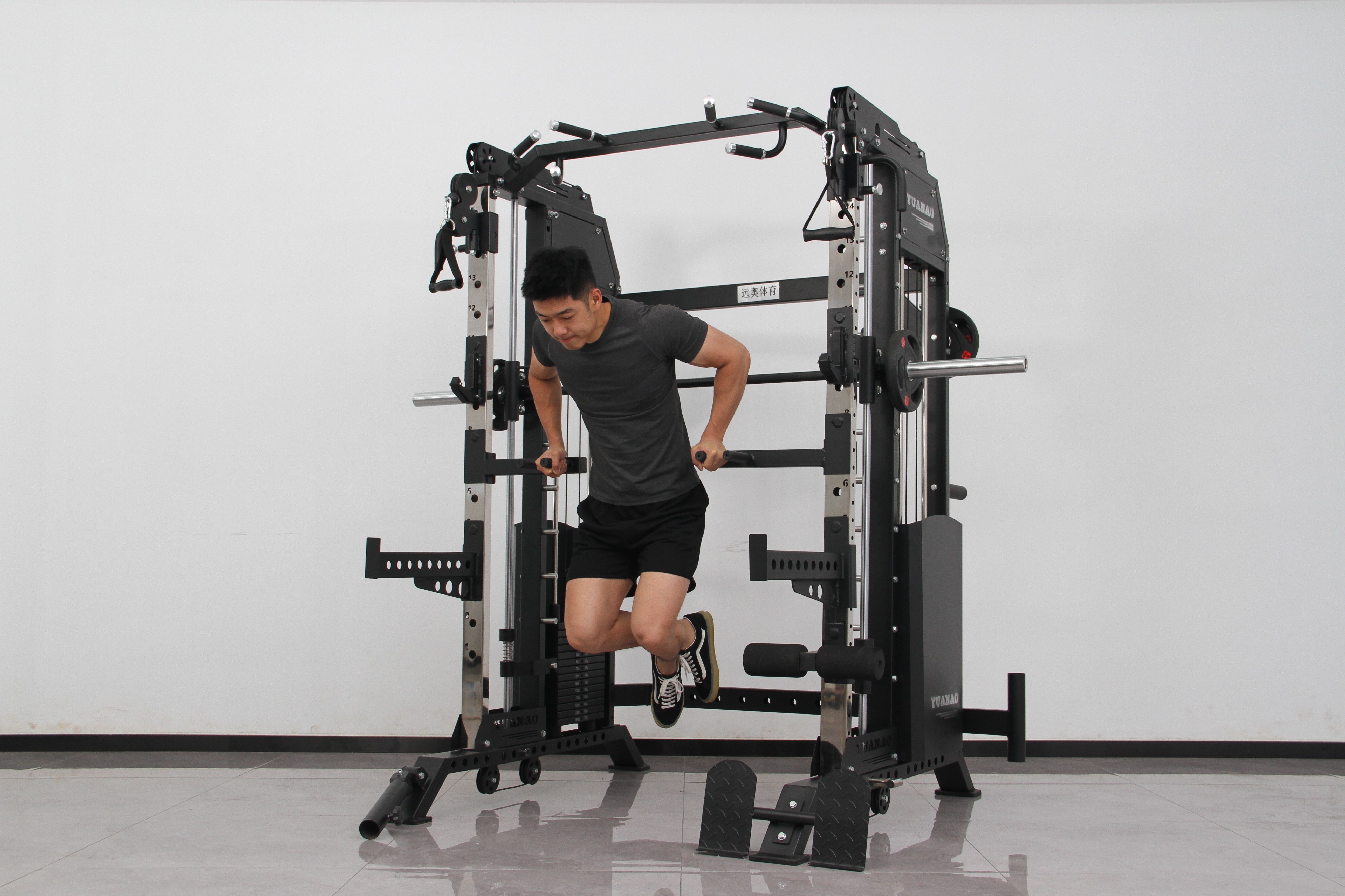 Premium Quality Materials Home Gym Functional Trainer Tailored Gym Equipment Fashionable Commercial Multi Station Gym Equipment