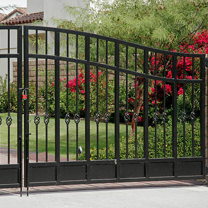 OEM&ODM Factory Outdoor Driveway Steel Gate 20 Foot Double Swing Gate Fencing Trellis Gates Latest Main Gate Designs