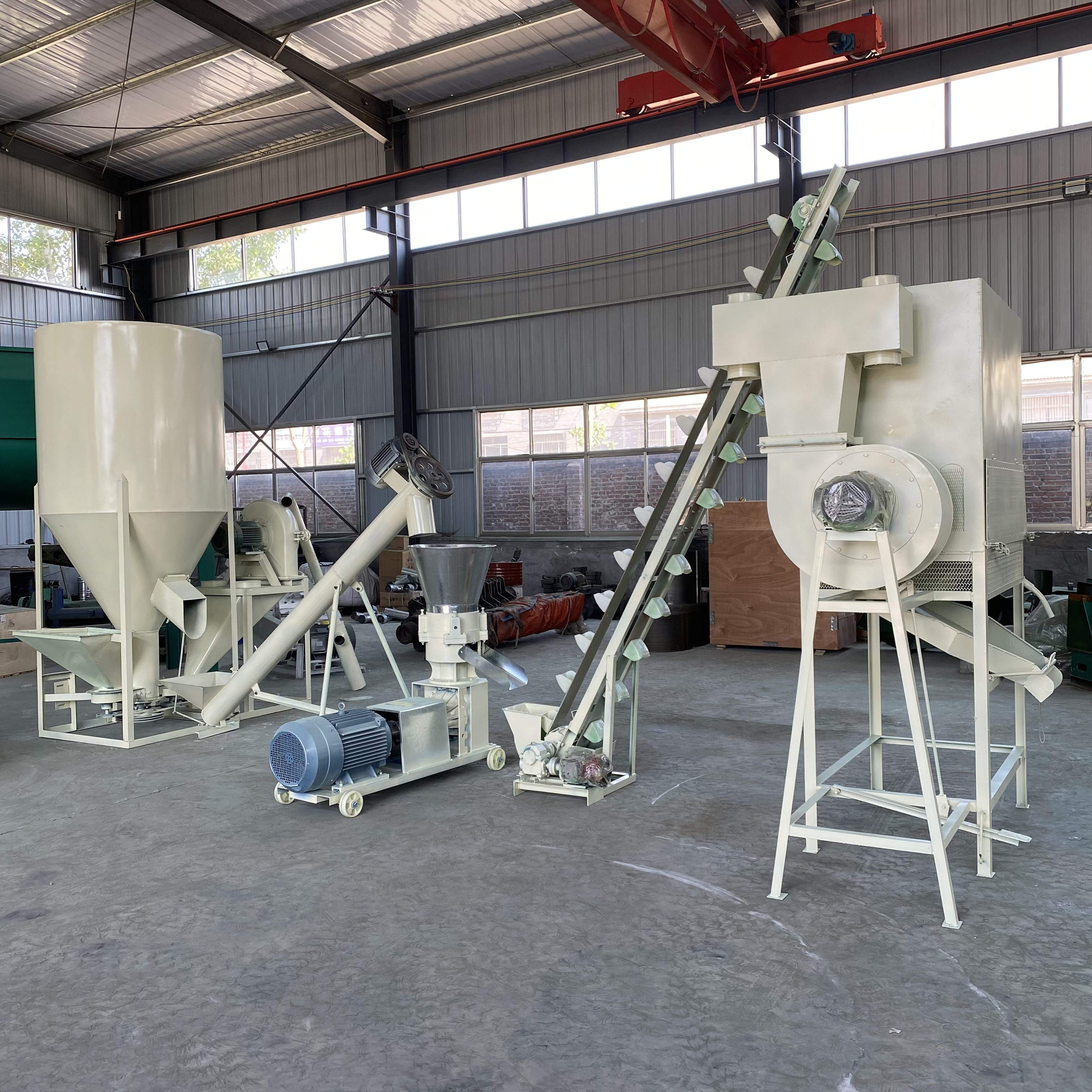 2024 Pellet Size 1-12mm Animal Floating Fish Feed Pellet Making Machine 60-2500kg/h Pet Bird Piglets Food Mill Extruder Machine