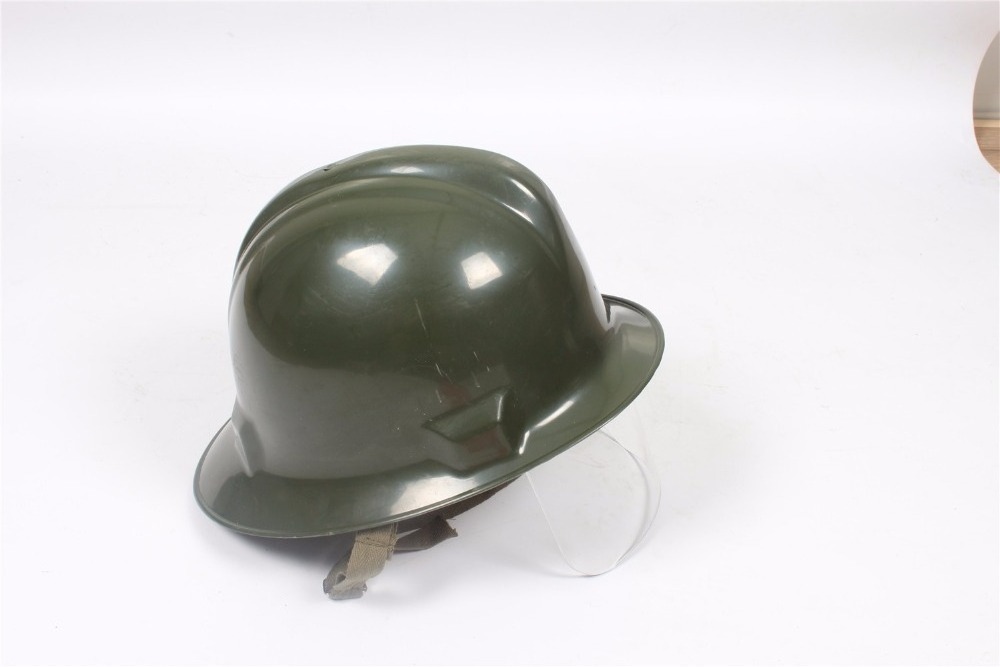 MSA China safety helmet with chin strap