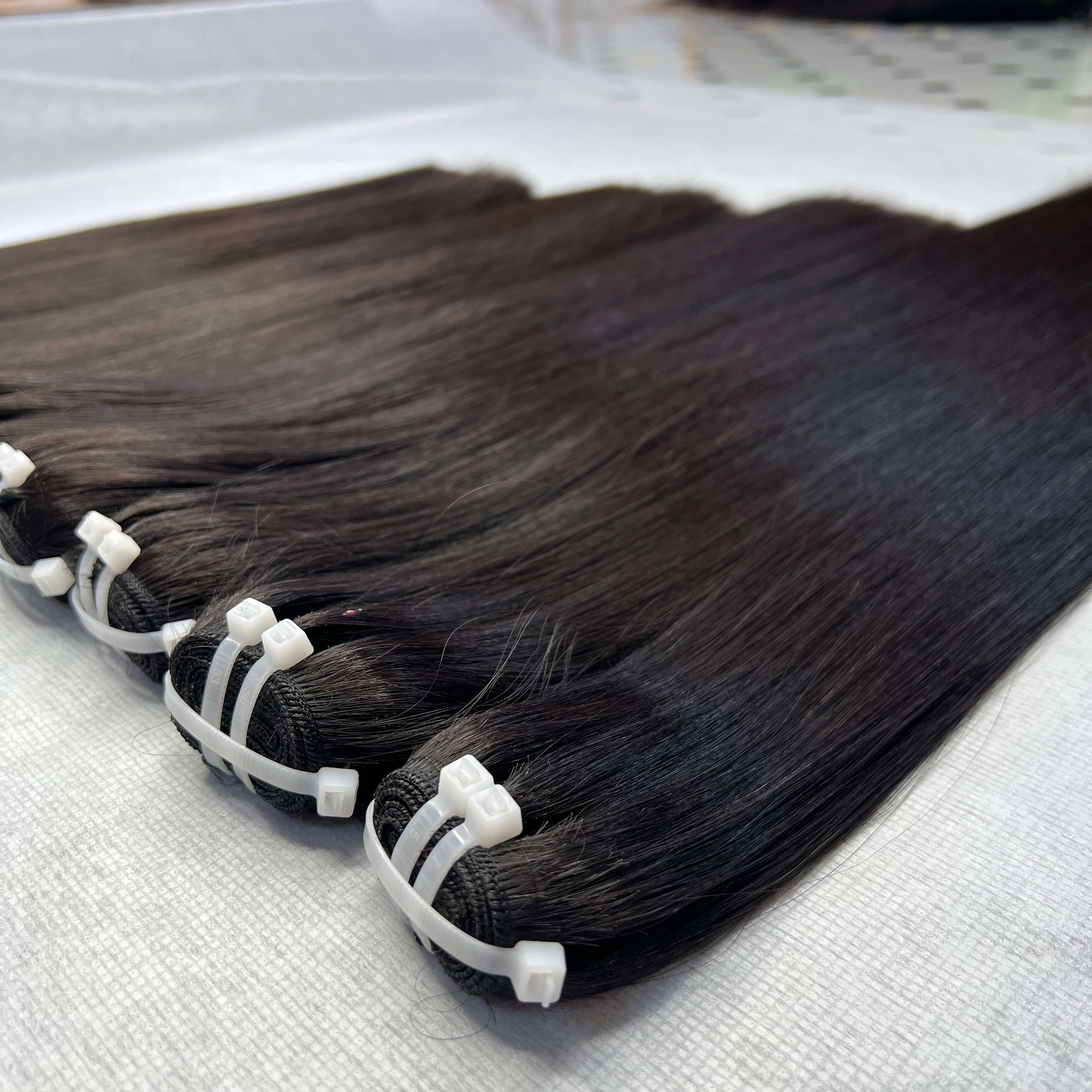 Raw Virgin Bone Straight Hair Bundles,Vietnamese Bone Straight Human Hair Extension With Transparent Lace Closure Frontal