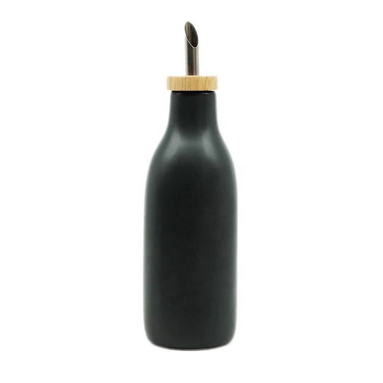 Custom Matte Black/Pink/White Ceramic Olive Oil Bottle with Stainless Steel Pour for Food Oil in Kitchen 350ml 500ml