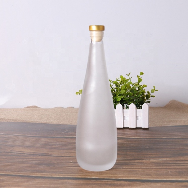 330ml 500ml High end champagne soft drinks french evian mineral water glass bottle for beverage juice drinking bottle in stock