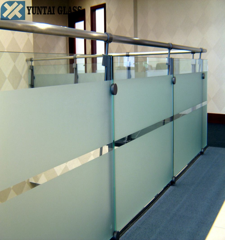 10mm 12mm fine edge frameless translucent tempered glass fencing panels