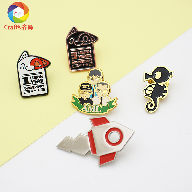 Hot Sale Mini Cute Rabbit Animal Custom Badge Soft Enamel Metal Pin Sublimation Scroll Holder Badge