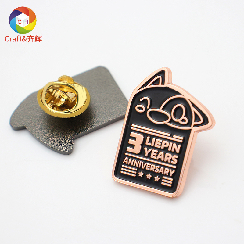 Hot Sale Mini Cute Rabbit Animal Custom Badge Soft Enamel Metal Pin Sublimation Scroll Holder Badge