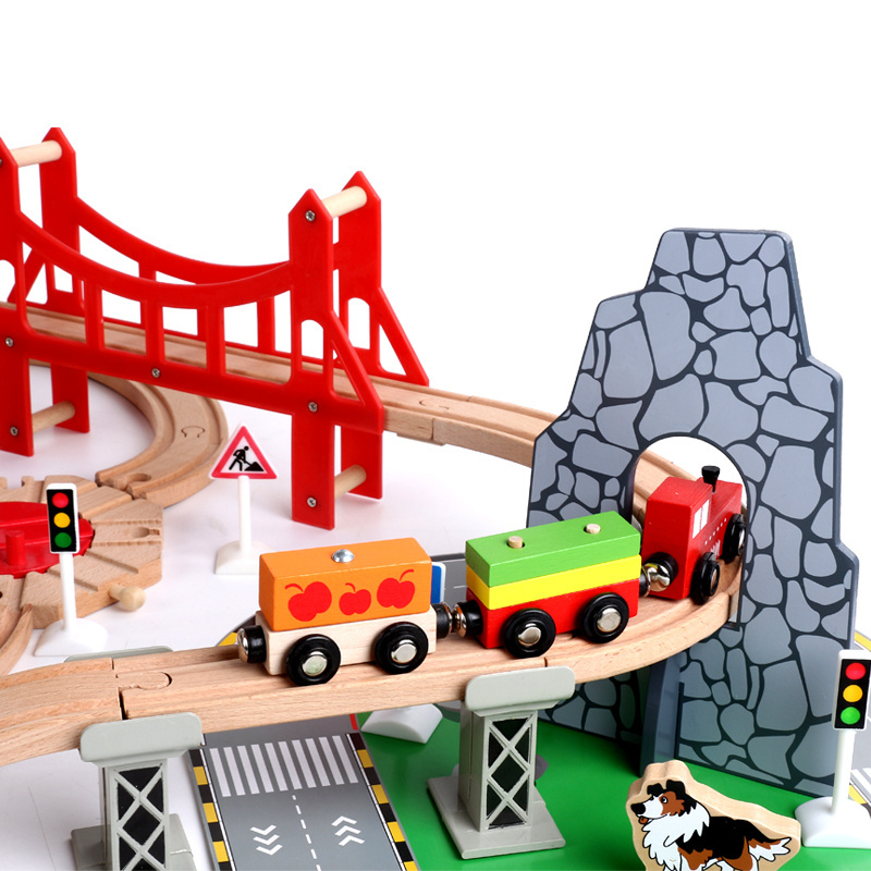 Hot Sale Children Wooden Educational Railway Train Set Game Funny Wooden Train Track Play Set Toy With Car For Kids