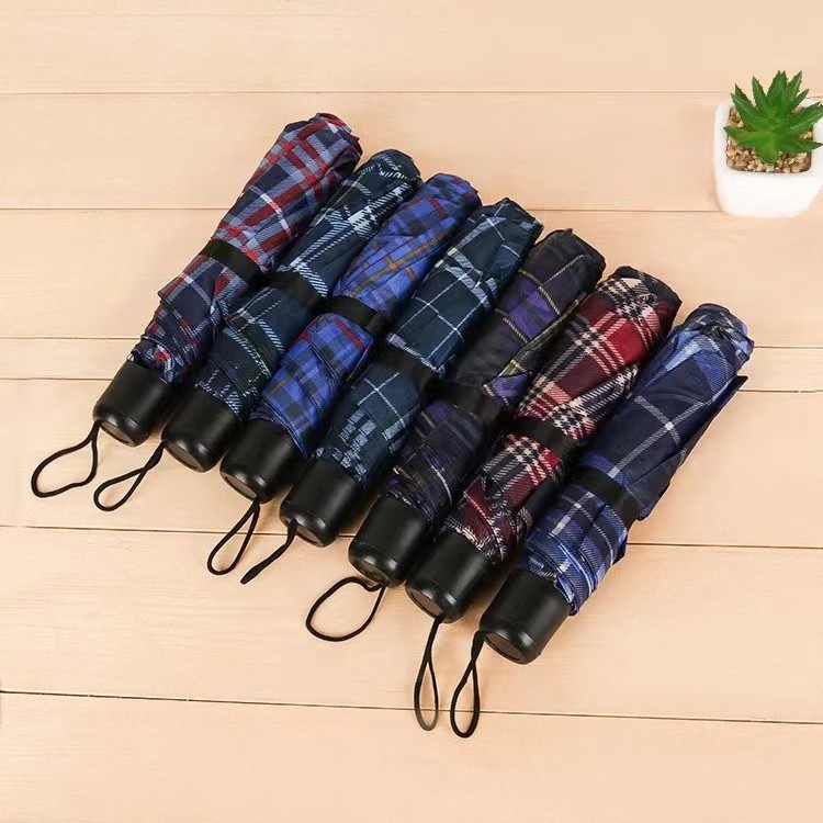 Wholesale low price mini beautiful alloy 8-bone umbrella foreign trade gifts plaid folding umbrella advertising umbrella