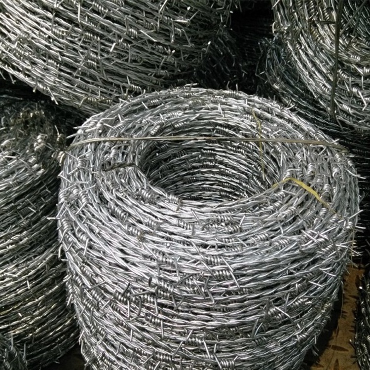 Cheap barbed wire price / barbed wire price per roll / barbed wire in Uganda Rwanda Tanzania