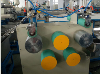 Plastic PP Mesh Bag Making Machine/ foamed fruit vegetable garlic  packing net extruder equipment