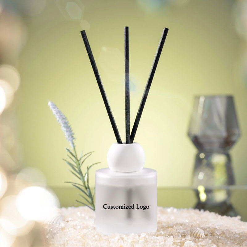 Qian Wen Luxury Essential Oil Home Decor Fragrance Bottle Packaging Christmas Holiday Gift Sets Scented Aroma Car Reed Diffuser