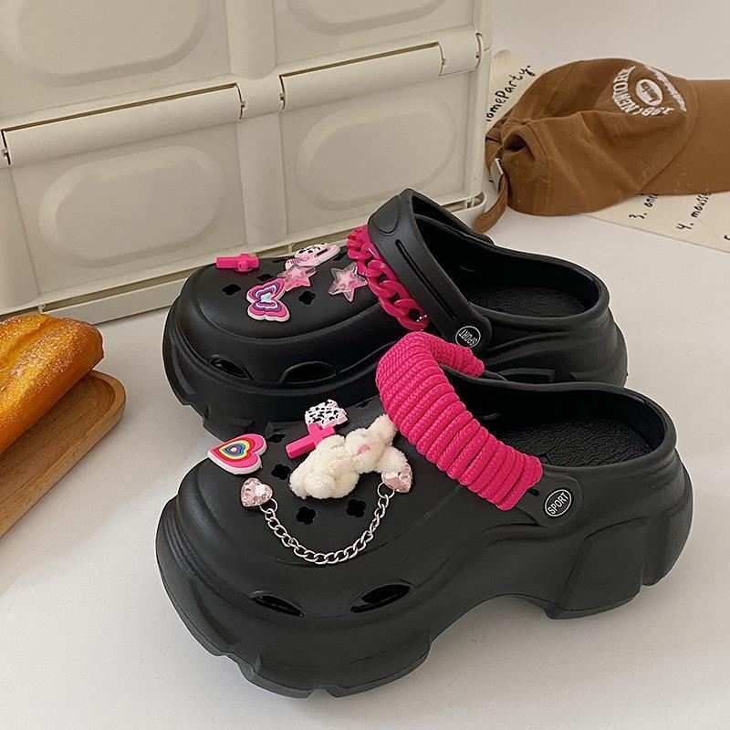 Cartoon non-slip hole shoes women's casual shoes wear new custom fashion Joker Baotou high heels.