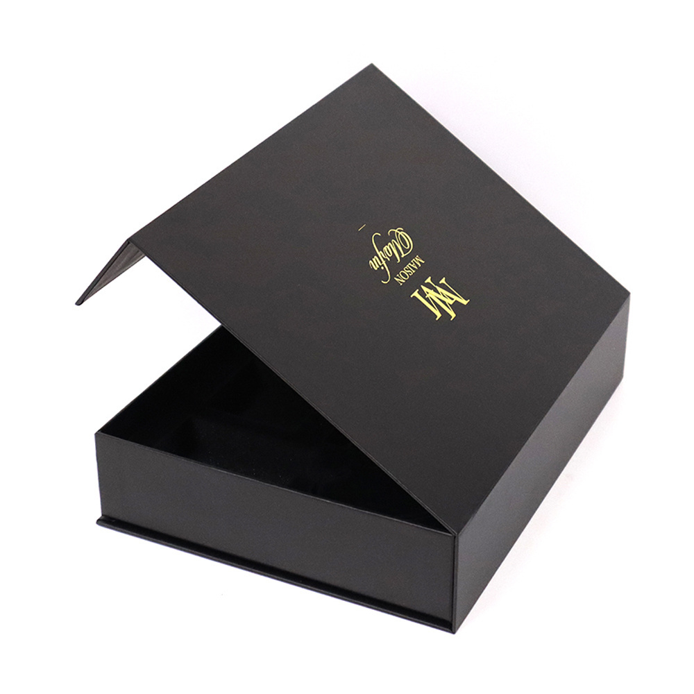 Custom Logo Black Rigid Cardboard Packaging Paper Magnetic Flap Closure Gift Box With Foam Divider