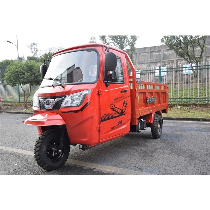 2019 Newest Haoying B5 Truck Exporting Closed Cabin Tricycle Moto Cargo in Peru