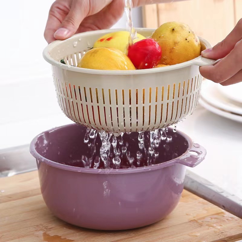 Kitchen double fruit and vegetable plastic contrast drain basket round plastic thickened storage vegetable drain basket.