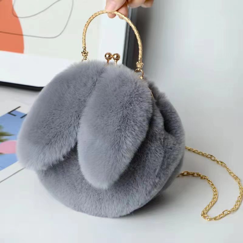 Handheld princess bag faux fur plush bags new chain bag Joker cute rabbit ear handbags cute pink beauty