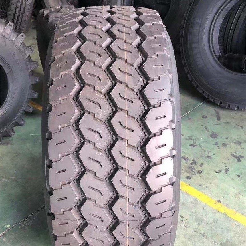 Heavy Truck Trailer Parts 11r24.5 11r22.5 285/75rcommercial Truck Tire 12r22.5