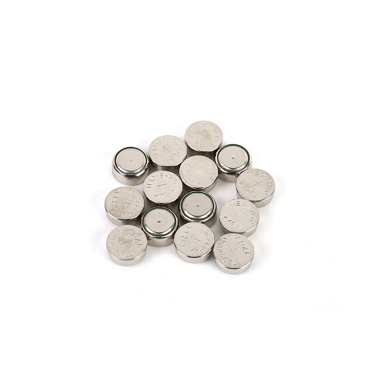 LR44/AG13/A76 Alkaline button cell battery