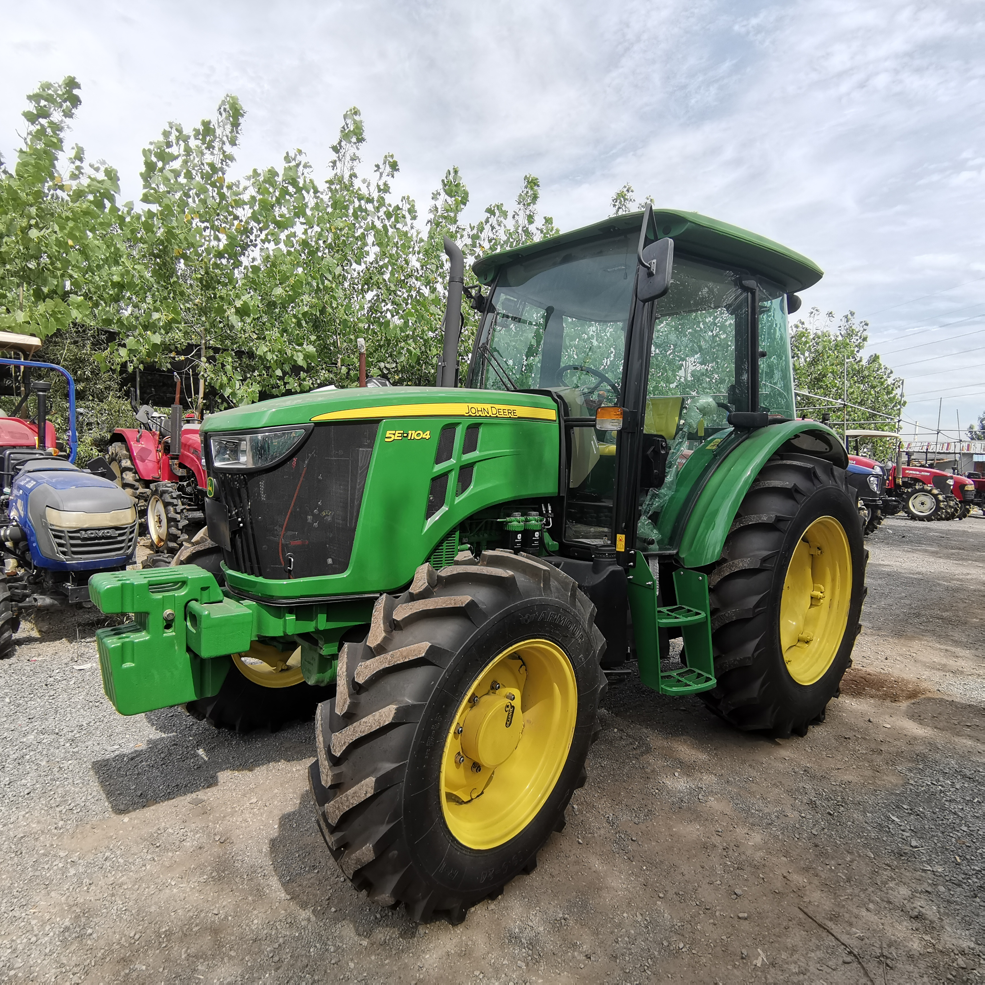 Buy Wholesale Tractors For Agriculture Used John Deer 4x4/tractors For Agriculture Used Wheel Tractor 110HP  Tractor