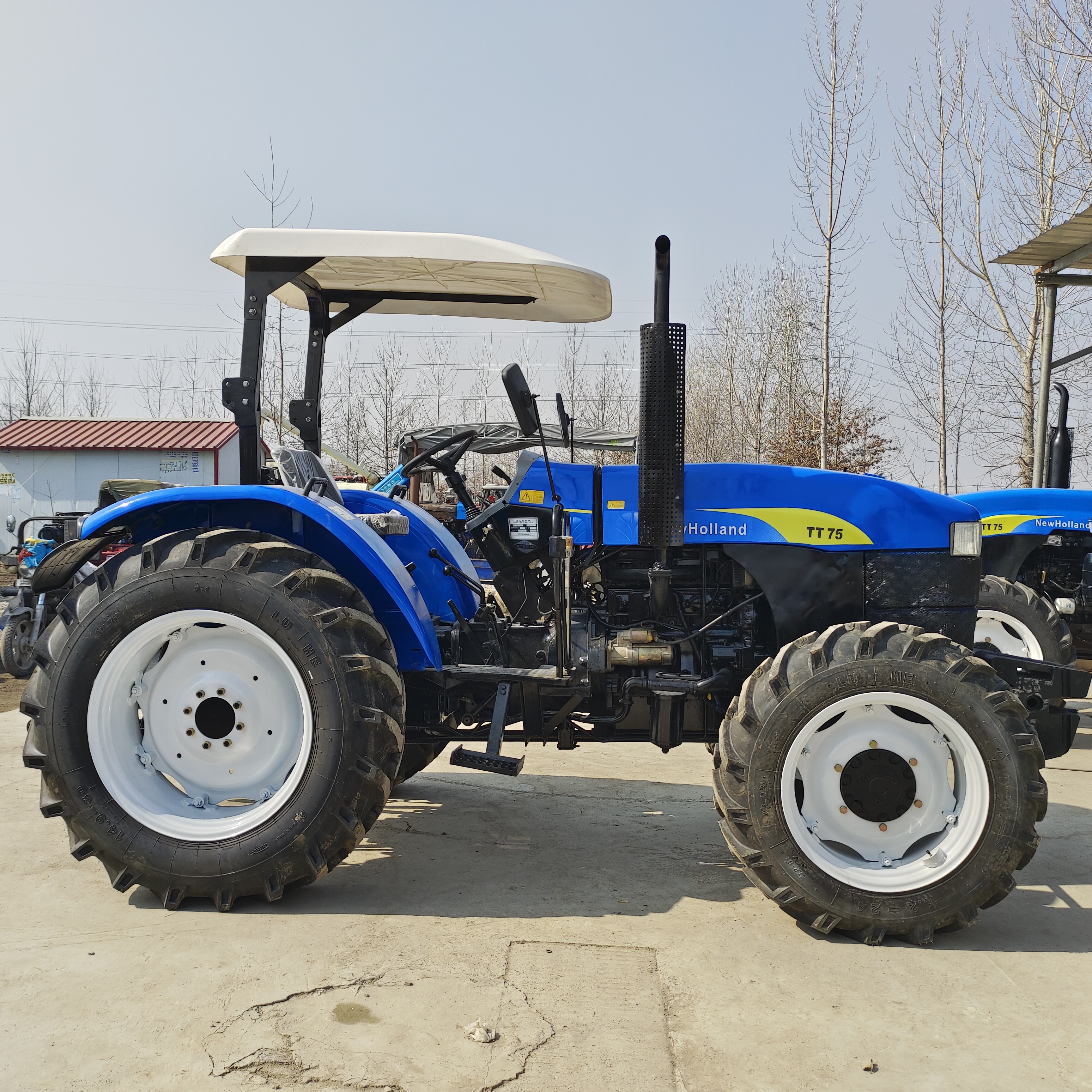 Hot Sale  4x4 small compact used agriculture 70hp 75hp 80hp 90hp farm tractors with low price