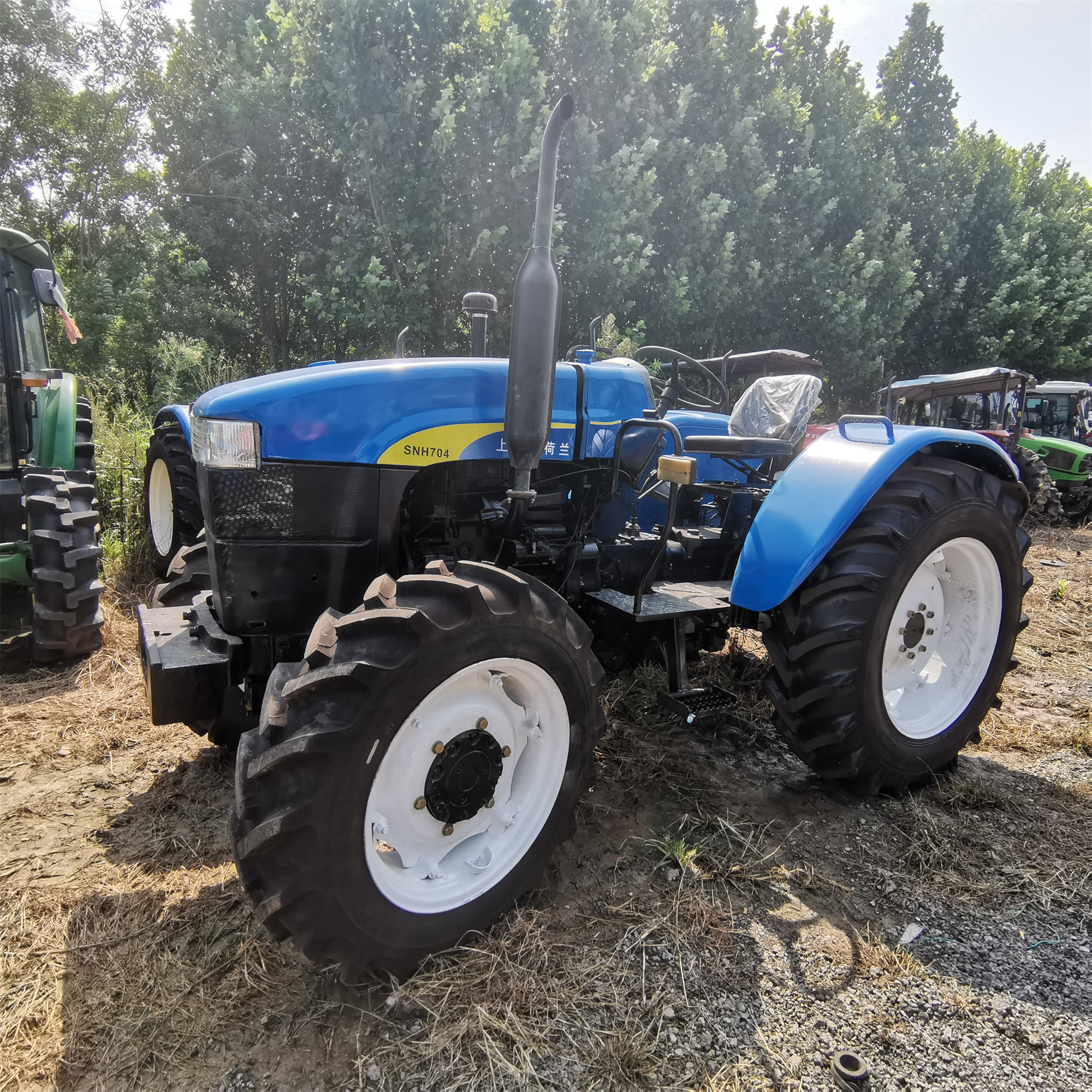 china 4WD 4x4 70HP 80HP 120HP Compact Farm Tractors Used Agriculture Farm Machinery Cheap Farm Tractor For Sale with good condition