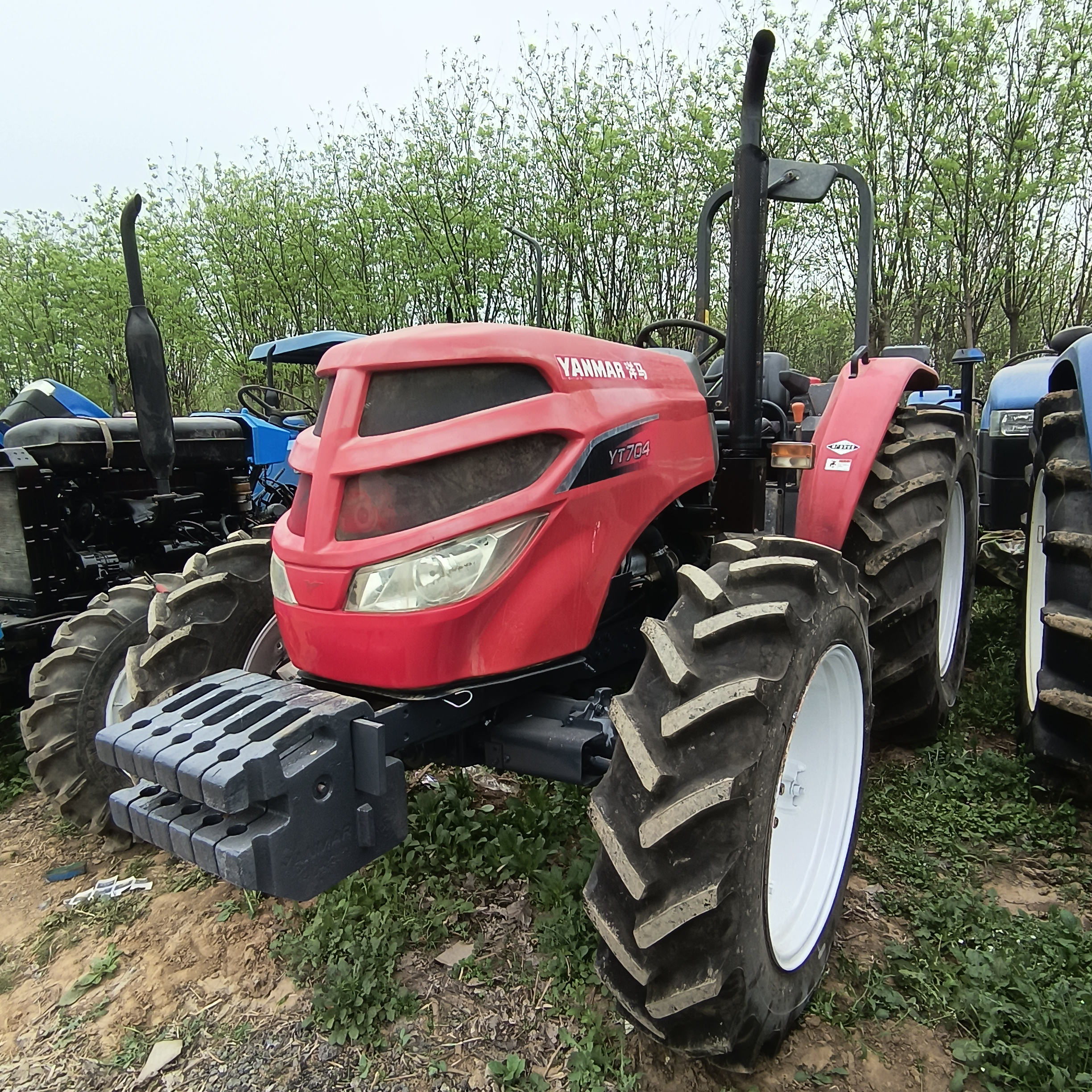 Selling used tractor Yanmar 704 70hp Mini tractor Two Wheel Tractor Mquina De Agricultura